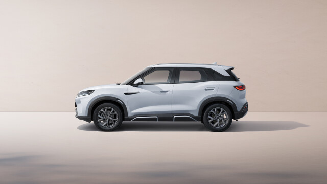 16、ATTO2_LHD_White_Exterior_Left Side_download_JPG 3000px.jpg